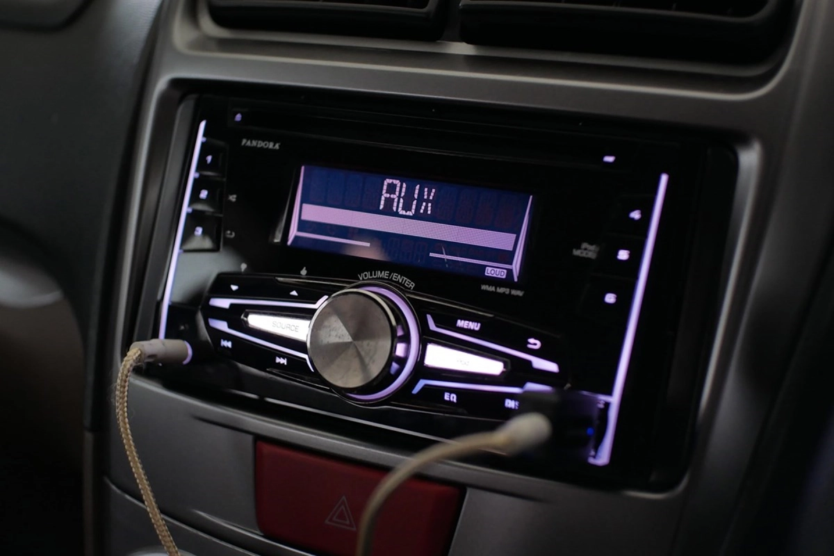 Connecter Spotify à votre voiture via un câble ou AUX-IN